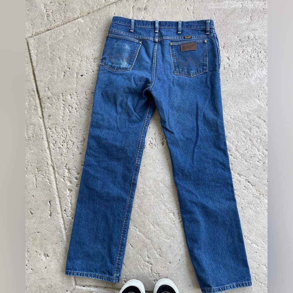 Wrangler straight leg jeans